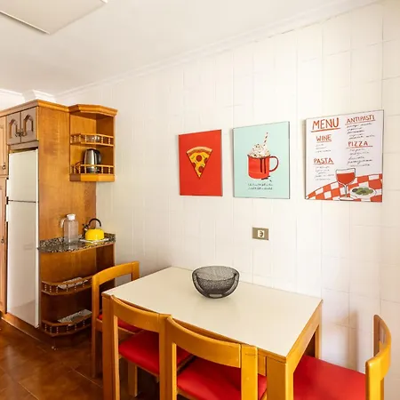 Morada De Lujo En Menendez Pelayo I Parking Privado I Playas I Wifi