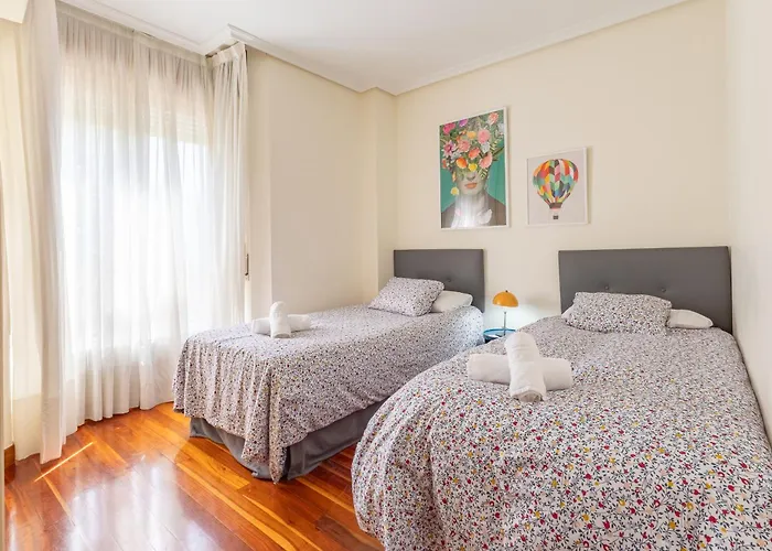 Morada De Lujo En Menendez Pelayo I Parking Privado I Playas I Wifi * Santander